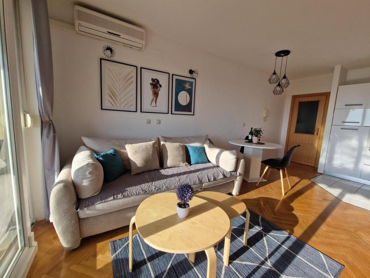 Apartment Sanja *